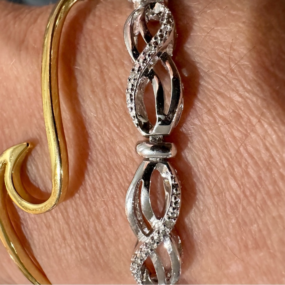 Diamond/Sterling Silver Infinity Bracelet NWT